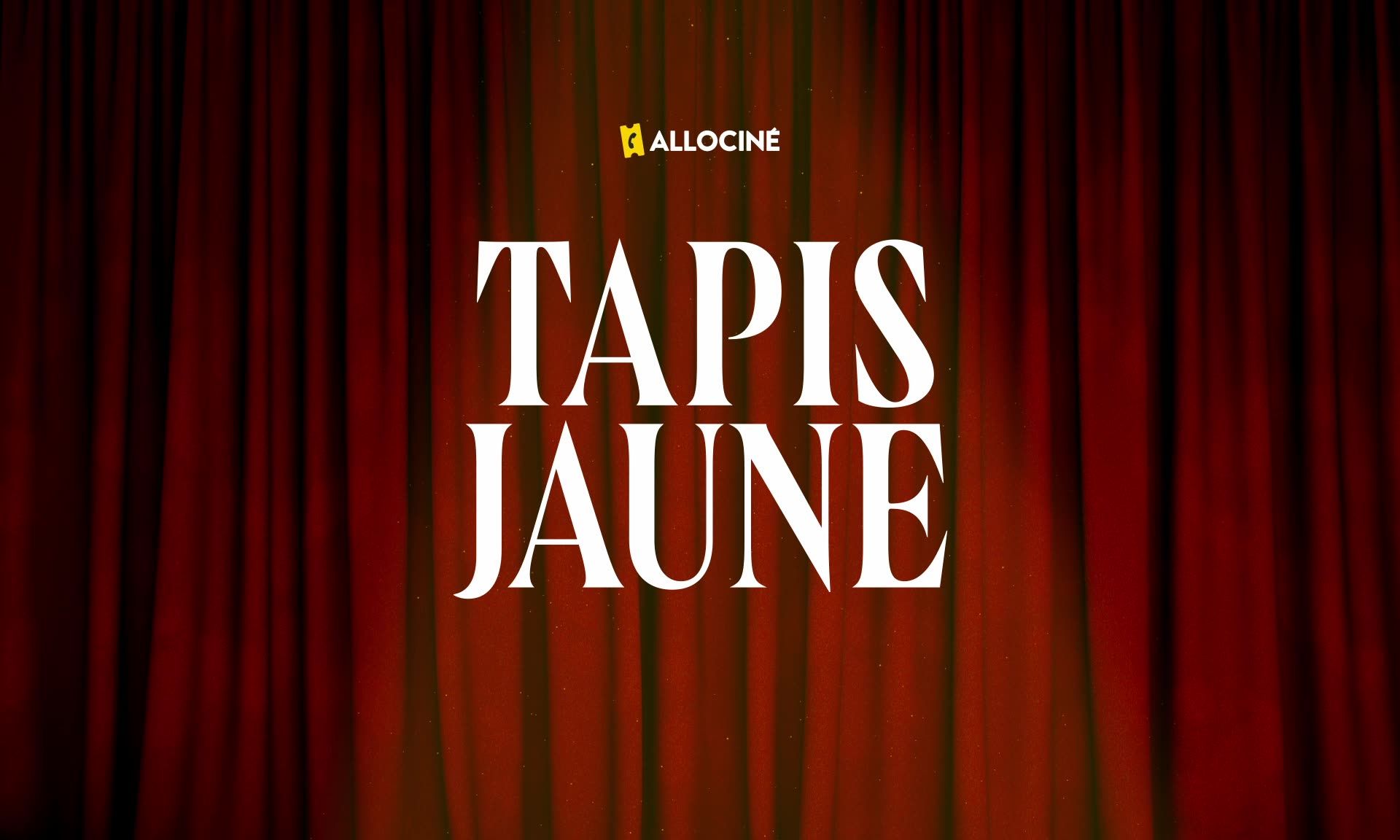 Tapis Jaune, logo sur rideau de scène